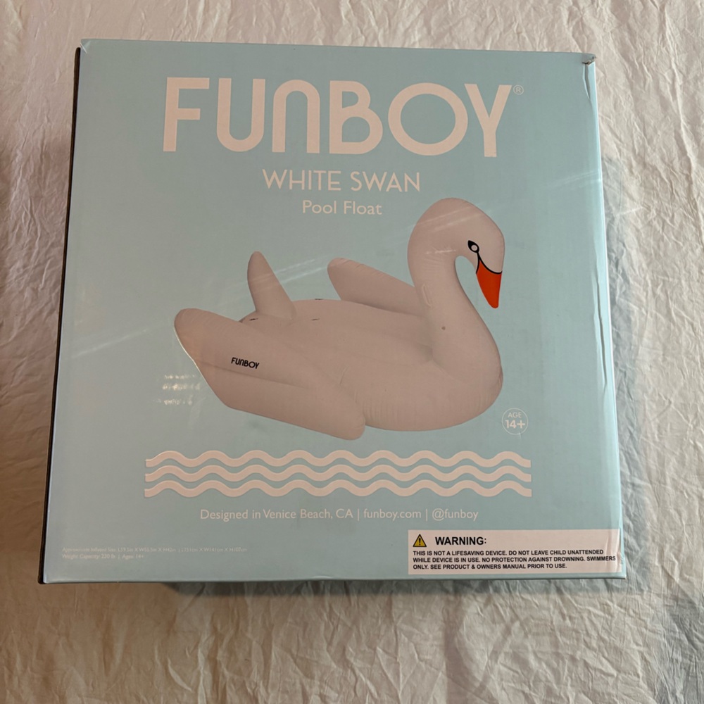 FUNBOY White Swan Pool Float - Picture 1 of 7